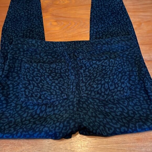 Spanx blue leopard pull on jeans - Picture 3 of 10